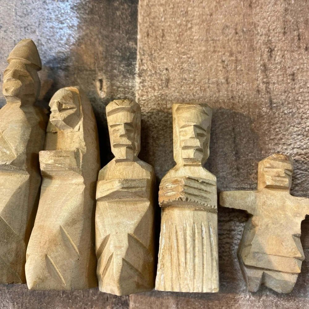 Vtg Hand Carved Wood Nativity Scene in Miniature Tabletop Christmas Manger Jesus